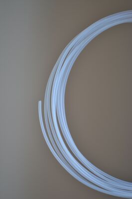 Bom preço Densidade aparente 1,26 a 1,38 G cm3 Poli-tetrafluoroetileno ideal para fabricação de válvulas e vedações de juntas em ambientes químicos adversos on-line