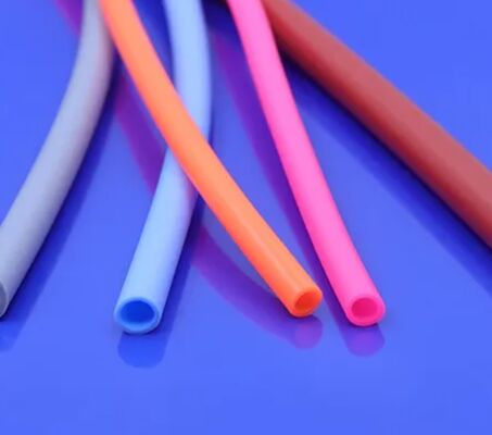 Bom preço Mangueira de borracha de silicone Φ5,0mm Manga durável resistente ao calor Isolamento e proteção para eletrodomésticos on-line