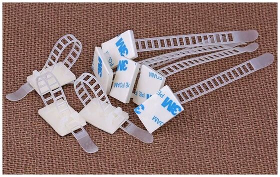 Bom preço 3M Cable Tie Holder Branco Cable Ties Auto-Locking 28*28MM PA66 Material Aplicação de conduto de fiação on-line