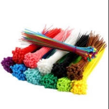 Bom preço cintas plásticas de nylon 500mm pretos resistentes UV de 100-300mm on-line